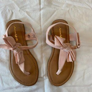 Pink American Eagle Girls size 12 Sandals